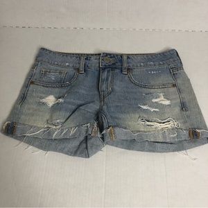 American Eagle Outfitters Shorts Womens Size 2 Distressed Light wash Denim